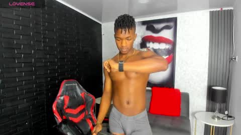 Snapshot of kender21_ chatting on January 16, 2025, 4:28 pm Kender online show from January 16, 2025, 4:28 pm