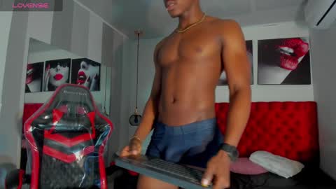 Snapshot of kender21_ chatting on February 23, 2025, 12:48 pm Kender online show from February 23, 2025, 12:48 pm