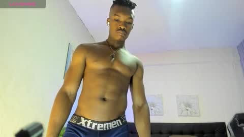 Snapshot of kender21_ chatting on October 3, 2025, 8:17 pm Kender online show from October 3, 2025, 8:17 pm