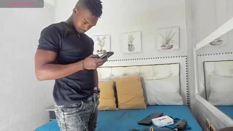 Snapshot of kender21_ chatting on October 30, 2025, 8:42 pm Kender online show from October 30, 2025, 8:42 pm