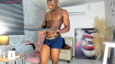 Snapshot of kender21_ chatting on November 19, 2025, 8:53 pm Kender online show from November 19, 2025, 8:53 pm