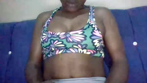 kendie_que online show from December 4, 2025, 9:07 am