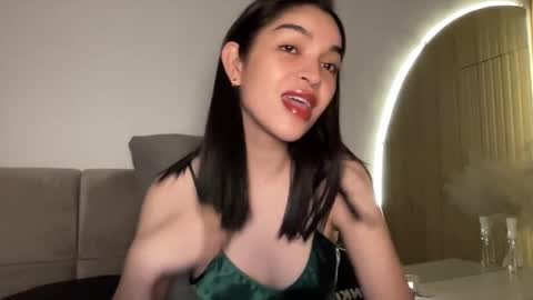 Snapshot of kendoll110 chatting on December 19, 2024, 1:39 am kendoll110 online show from December 19, 2024, 1:39 am