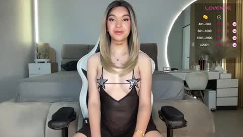 Snapshot of kendoll110 chatting on February 20, 2025, 12:52 am kendoll110 online show from February 20, 2025, 12:52 am