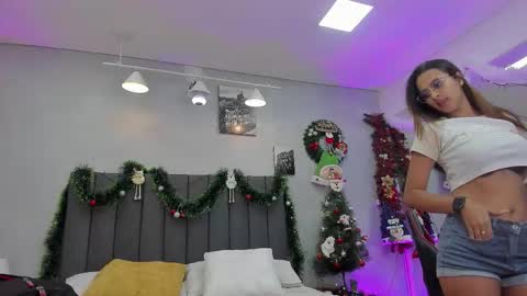 Kendra London online show from December 14, 2025, 11:15 am