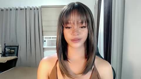 kendra_lunaxx online show from March 5, 2026, 10:39 pm