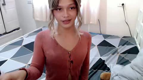 kendra_lunaxx online show from June 11, 2026, 12:32 am