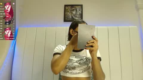 kendra_lux1 online show from November 1, 2025, 1:13 pm