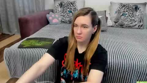 Snapshot of kendra_xx_ chatting on April 17, 2026, 11:52 pm Kendra online show from April 17, 2026, 11:52 pm
