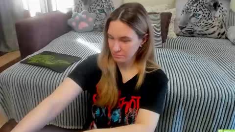 Snapshot of kendra_xx_ chatting on April 28, 2026, 2:27 am Kendra online show from April 28, 2026, 2:27 am