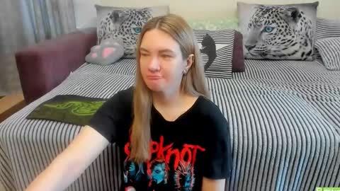 Snapshot of kendra_xx_ chatting on May 19, 2026, 11:55 pm Kendra online show from May 19, 2026, 11:55 pm