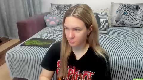 Snapshot of kendra_xx_ chatting on May 21, 2026, 12:39 am Kendra online show from May 21, 2026, 12:39 am
