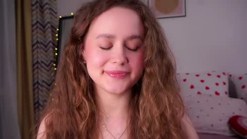 Kira online show from April 9, 2026, 10:15 pm