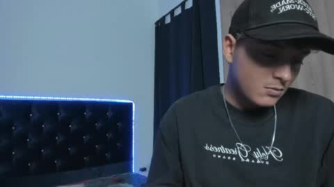 Snapshot of kenerth_taylor chatting on March 31, 2026, 3:19 am kenerth_taylor online show from March 31, 2026, 3:19 am