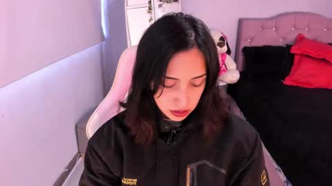 Snapshot of kenia_thompson01 chatting on December 19, 2024, 11:39 am 01 online show from December 19, 2024, 11:39 am