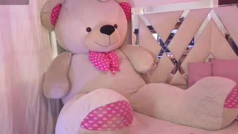 Snapshot of kenndal_tay chatting on May 16, 2026, 7:56 pm kenndal_tay online show from May 16, 2026, 7:56 pm
