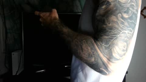 Snapshot of kennerfox77 chatting on December 9, 2024, 4:23 am Kennfox777 online show from December 9, 2024, 4:23 am