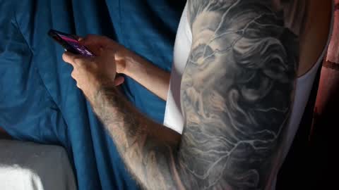 Snapshot of kennerfox77 chatting on December 21, 2024, 6:34 pm Kennfox777 online show from December 21, 2024, 6:34 pm