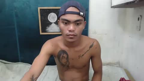 kenneth_jeey online show from September 19, 2025, 3:41 am