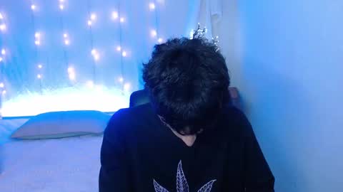 Snapshot of kenny__hot chatting on December 4, 2024, 6:17 pm kenny online show from December 4, 2024, 6:17 pm