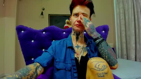 Sellena and Kenny online show from December 16, 2025, 9:09 pm