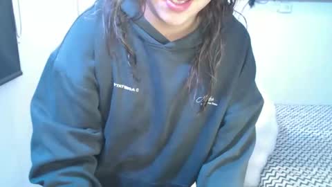 kenshi2302 online show from November 14, 2025, 12:31 am