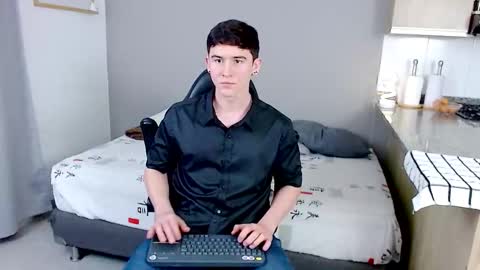 Snapshot of kent_zagann chatting on February 13, 2026, 3:46 am Santiago online show from February 13, 2026, 3:46 am