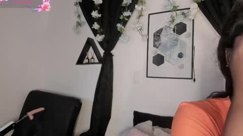 Snapshot of kentha_mitchellss chatting on April 27, 2026, 11:19 am KENTHA online show from April 27, 2026, 11:19 am