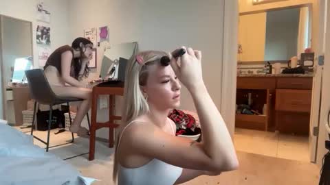 kenziesmithh online show from January 13, 2026, 6:24 pm