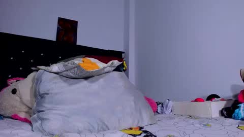 Kerlysmith24 online show from January 16, 2025, 9:40 pm