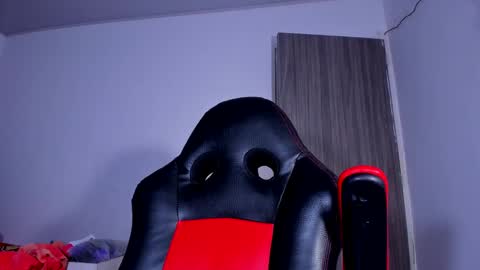 Kerlysmith24 online show from March 8, 2025, 9:08 pm