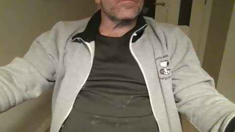 Snapshot of kermitgp3 chatting on December 13, 2025, 8:25 pm Anton online show from December 13, 2025, 8:25 pm