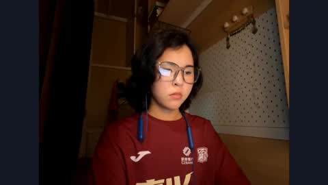 Jenny  online show from May 16, 2026, 10:36 am