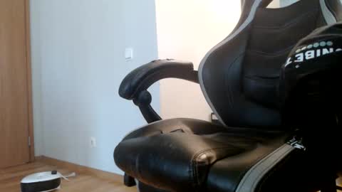 KerKER online show from April 16, 2026, 6:36 am