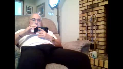 Snapshot of kes905 chatting on February 5, 2025, 2:05 pm kes905 online show from February 5, 2025, 2:05 pm