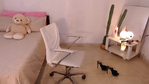 Snapshot of kesha_brooks chatting on March 6, 2025, 9:53 pm Mia online show from March 6, 2025, 9:53 pm