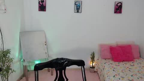 Snapshot of kesha_brooks chatting on October 8, 2025, 3:42 pm Mia online show from October 8, 2025, 3:42 pm