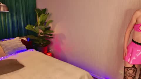 Snapshot of kessedisson chatting on April 17, 2026, 7:39 pm KessEdisson online show from April 17, 2026, 7:39 pm