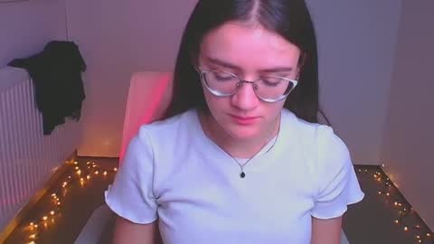 Ketrin online show from December 19, 2024, 10:32 pm