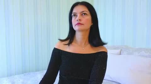 Catherine online show from October 31, 2025, 7:09 am