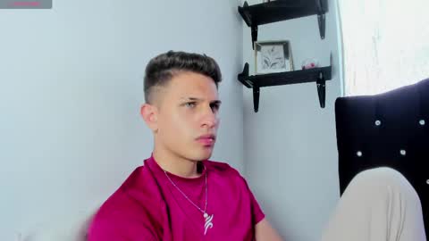 Snapshot of kevin_ahs1 chatting on May 19, 2026, 10:27 pm Kevin Ahs online show from May 19, 2026, 10:27 pm