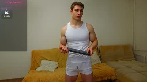 Snapshot of kevin_geo chatting on November 18, 2025, 4:55 pm kevin_geo online show from November 18, 2025, 4:55 pm