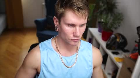 Snapshot of kevin_park chatting on November 8, 2025, 11:21 am Kev online show from November 8, 2025, 11:21 am