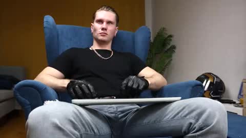 Snapshot of kevin_park chatting on November 14, 2025, 5:22 pm Kev online show from November 14, 2025, 5:22 pm