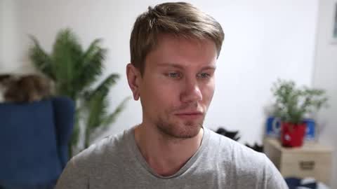 Snapshot of kevin_park chatting on December 4, 2025, 8:34 am Kev online show from December 4, 2025, 8:34 am