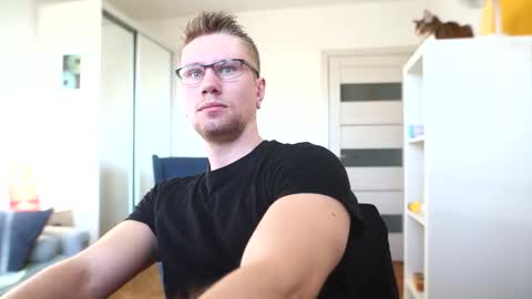 Kev online show from February 14, 2026, 8:22 am