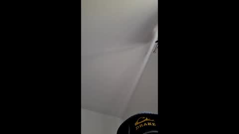 Snapshot of kevinj6969 chatting on December 4, 2025, 8:28 pm kevinj6969 online show from December 4, 2025, 8:28 pm