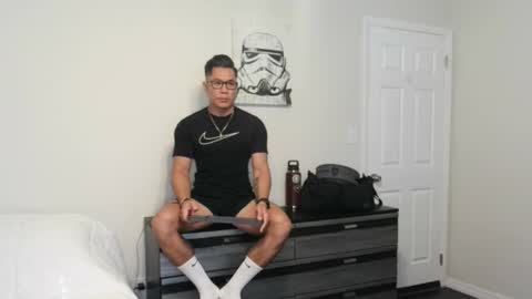 Snapshot of kevinkham chatting on September 15, 2025, 9:37 pm kevinkham online show from September 15, 2025, 9:37 pm