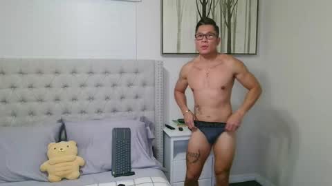 Snapshot of kevinkham chatting on October 4, 2025, 9:46 pm kevinkham online show from October 4, 2025, 9:46 pm