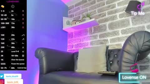 Sexy  Hot Kevin online show from December 4, 2025, 4:22 am